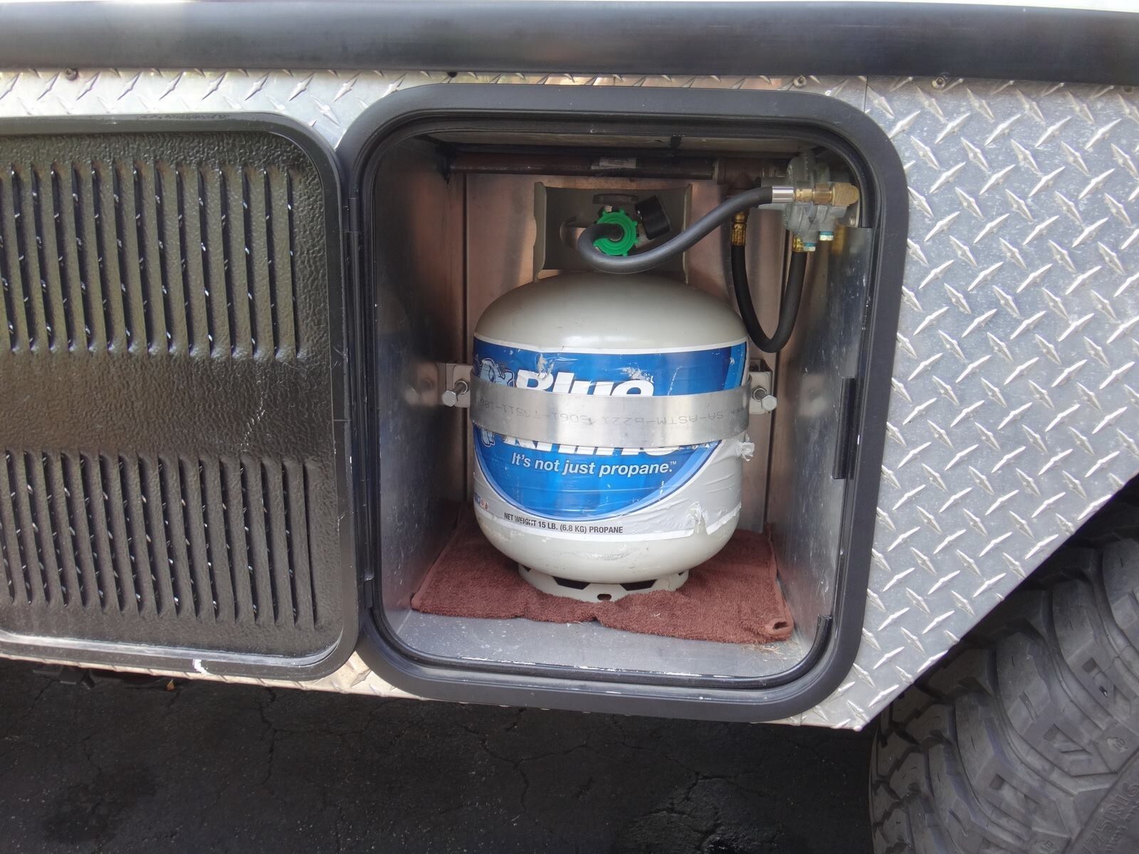 2013 Earthcruiser Outback 4x4 Expedition Vehicle