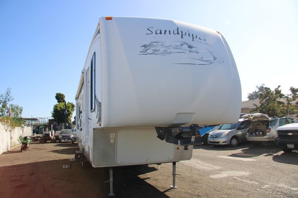 2009 Forest River Sandpiper Fifth Wheel