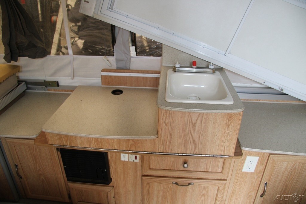 2009 Palomino Banshee Pop Up Pop-Up