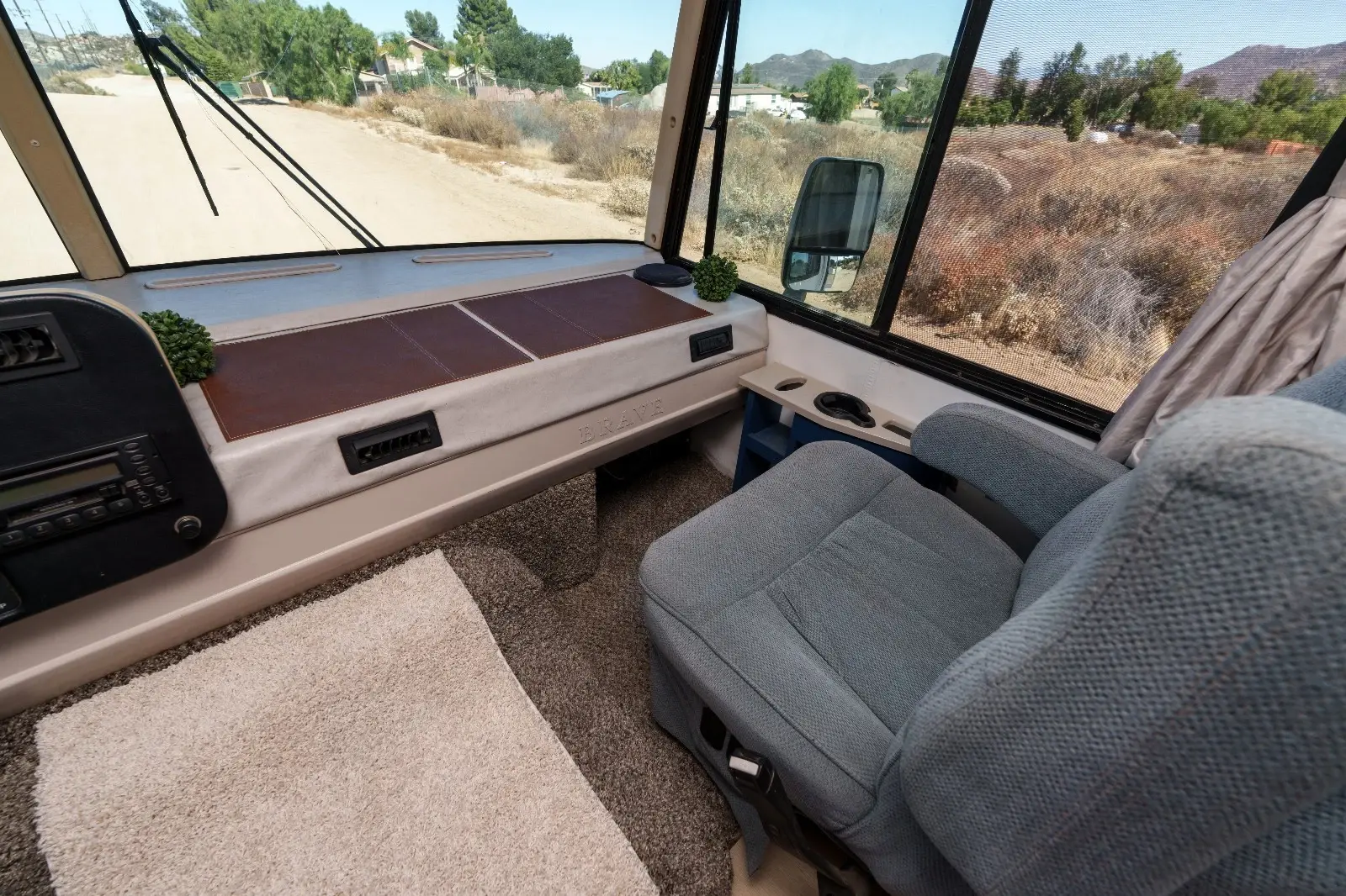 2001 Winnebago