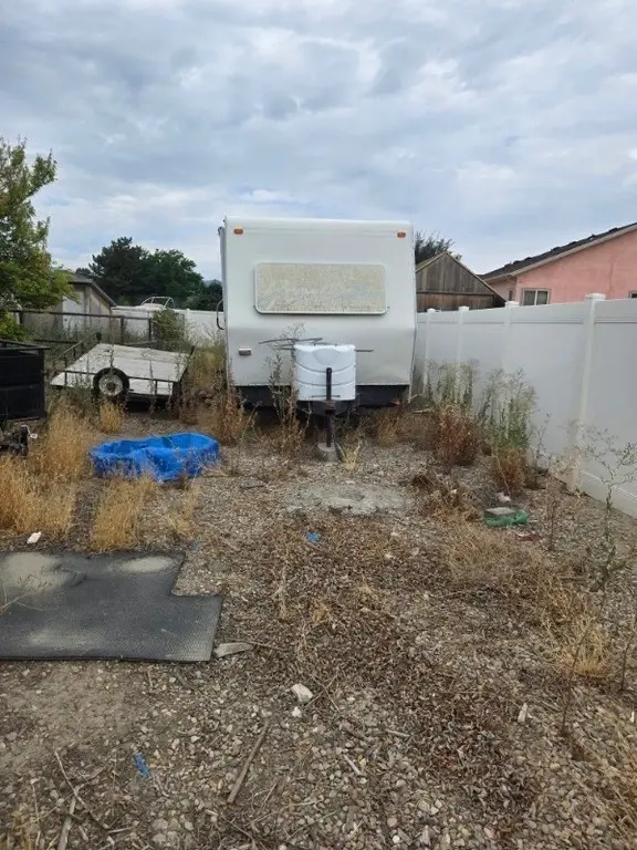 1999 Fleetwood Prowler Travel Trailer