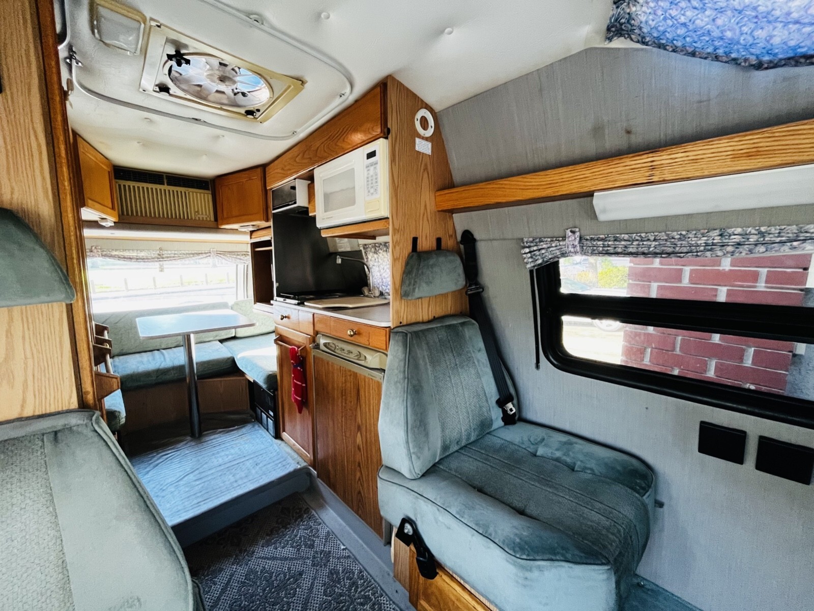 2001 Dodge Roadtrek Motorized Class B