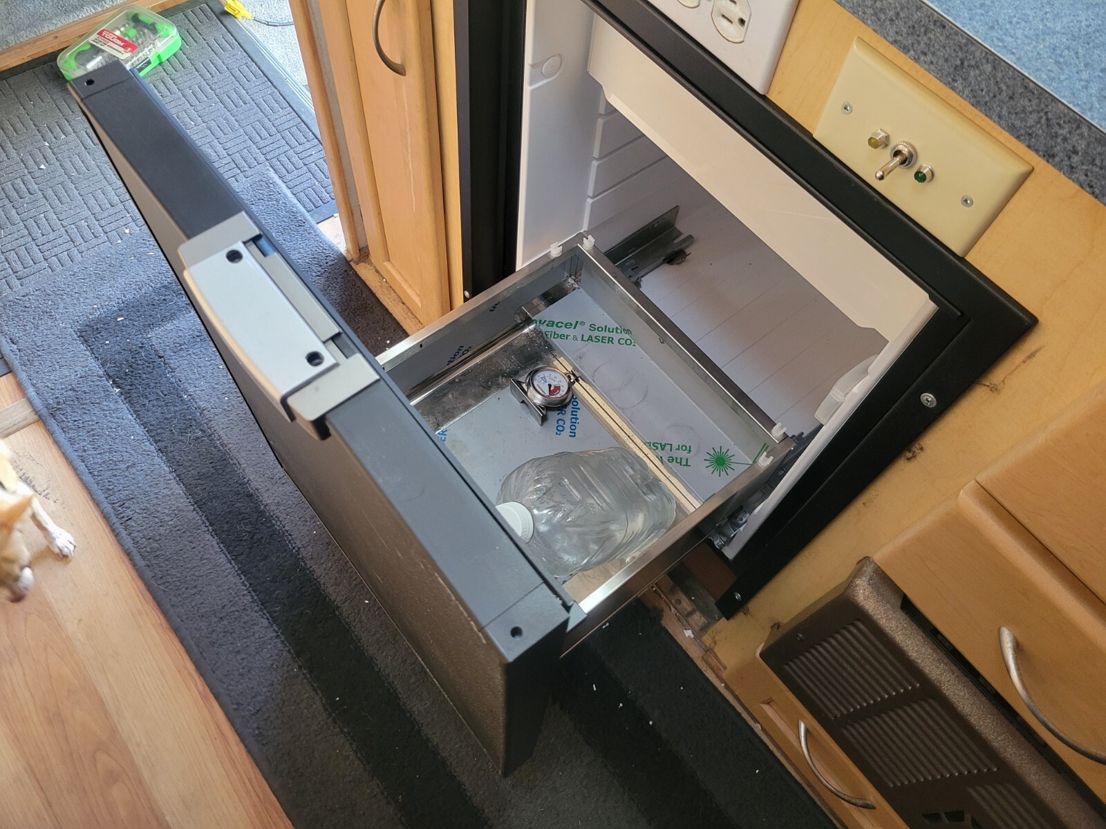 2004 Pleasure-Way class b