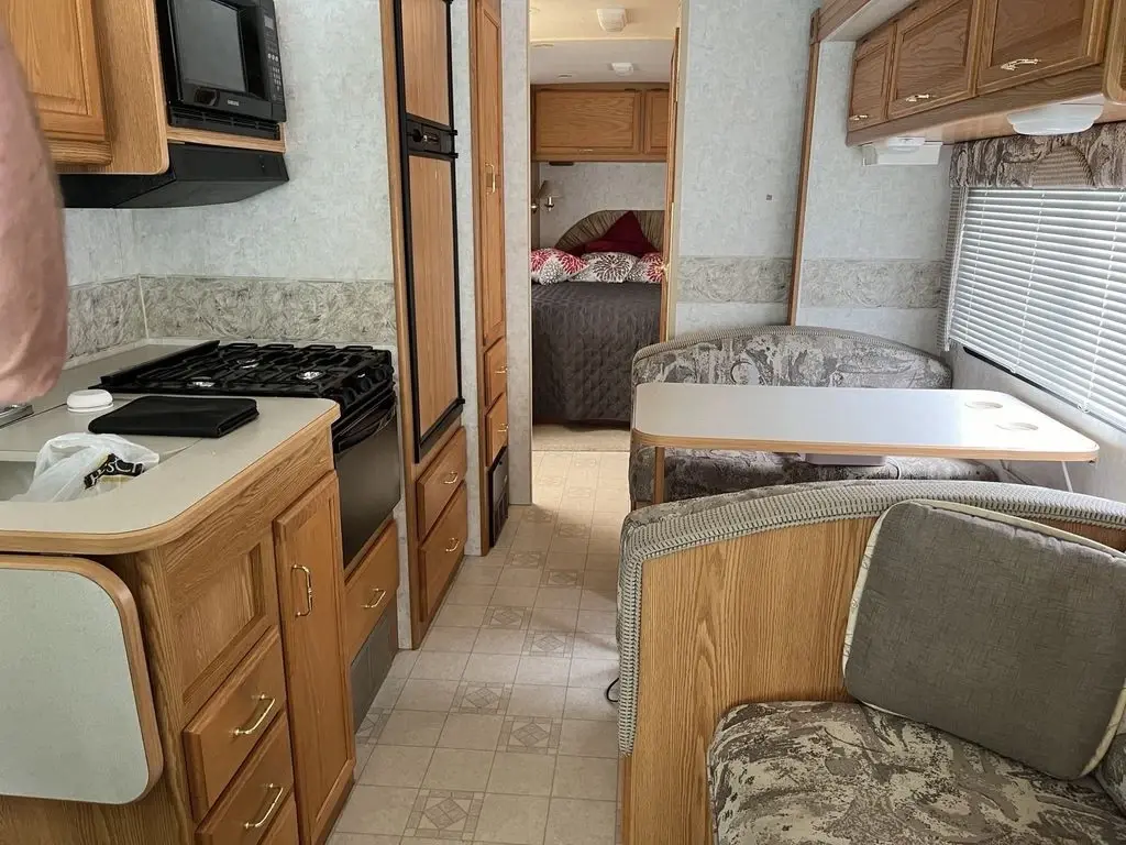 2004 Winnebago Sightseer Class A Motorhome