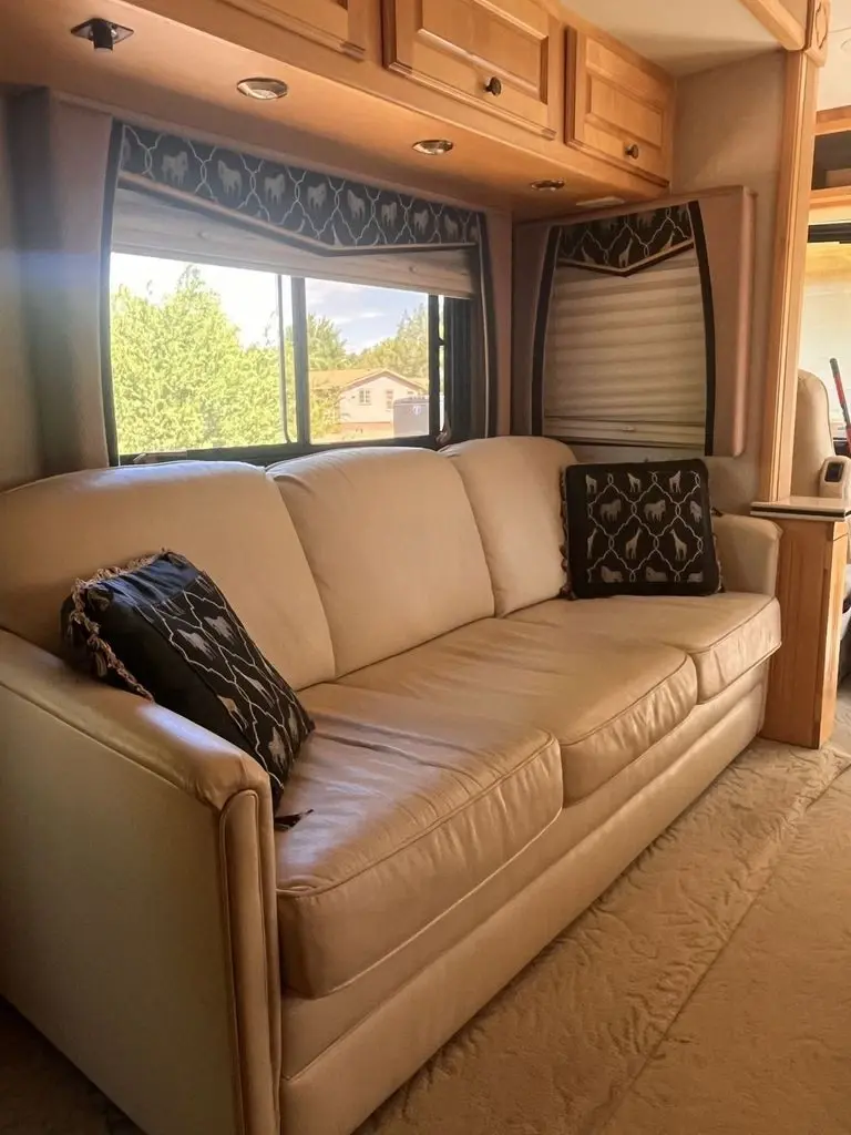2005 Safari Gazelle Class A Motorhome