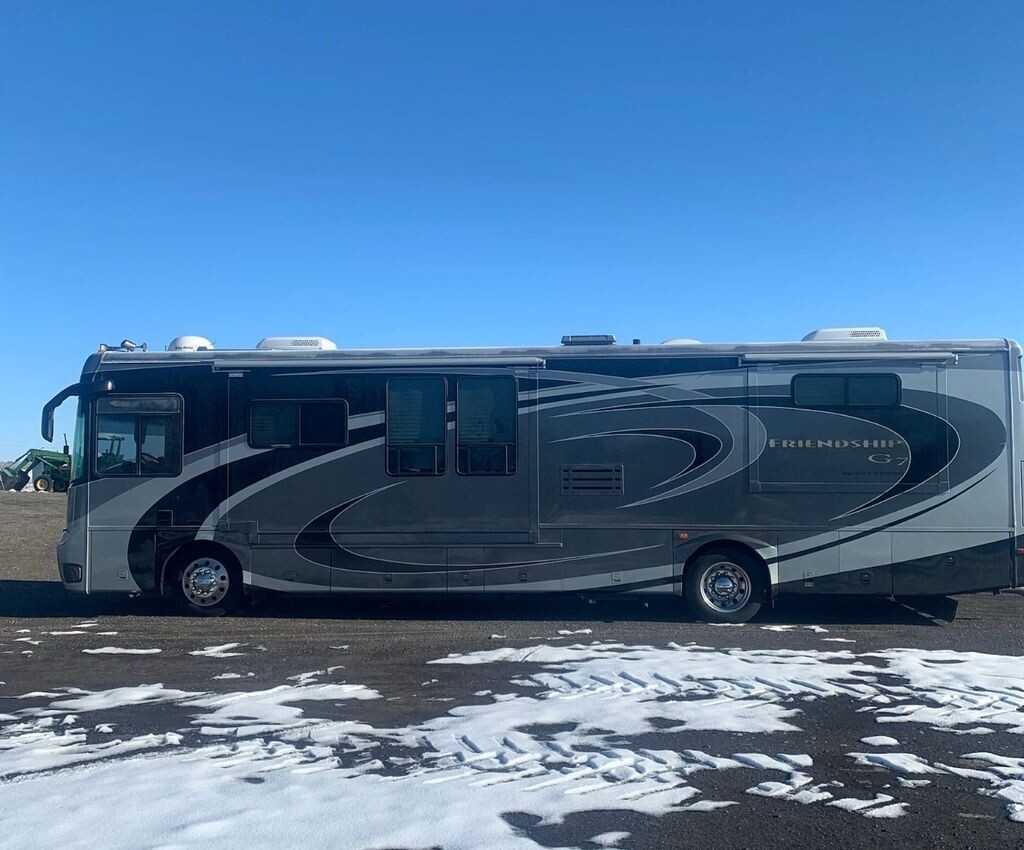 2006 Gulf Stream Friendship G7 Class A Motorhome