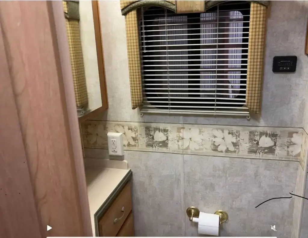 2006 Holiday Rambler Ambassador Class A Motorhome