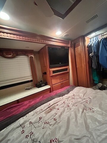 2008 Monaco Dynasty Motorized Class A