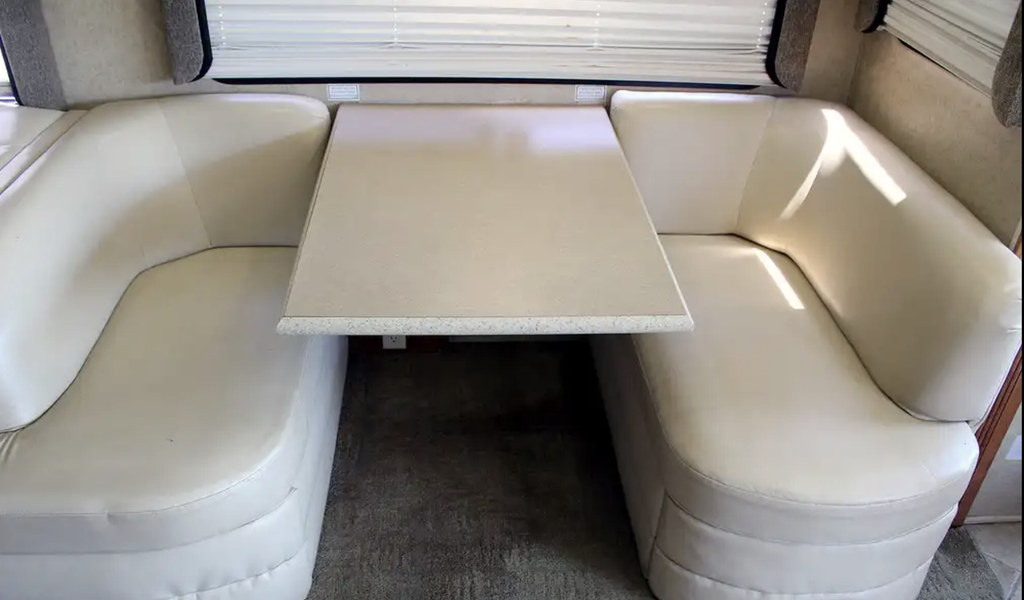 2009 Monaco Knight Class A Motorhome