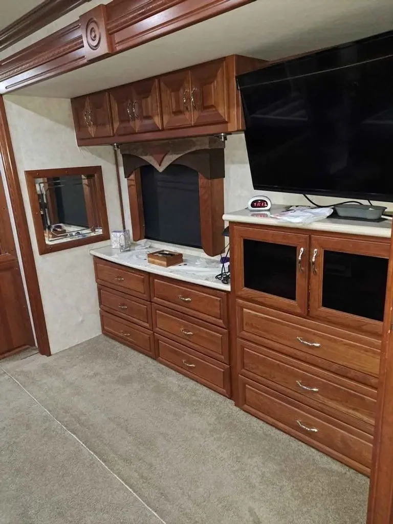2010 American Coach American Tradition Class A Motorhome