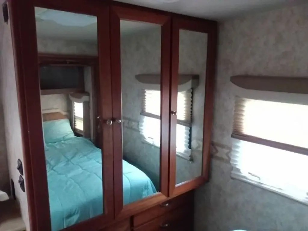 2010 Itasca Cambria Class C Motorhome