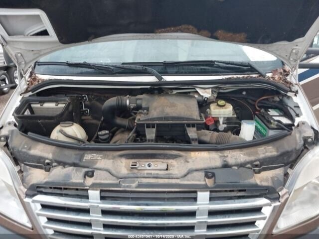 2011 Gold COACH HOUSE PLATINUM II 24 1 XL --