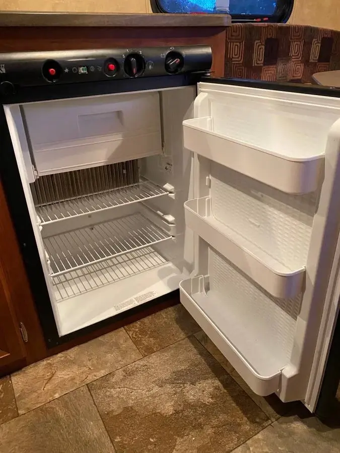2012 Jayco 165RB Travel Trailer / Camper