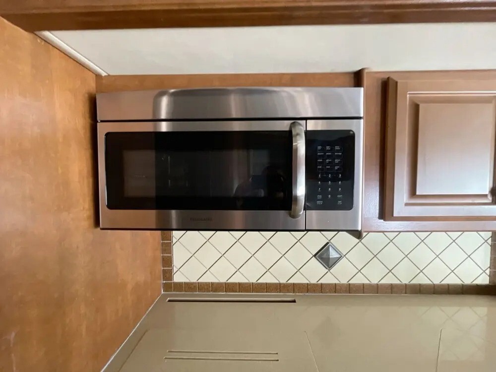 2013 Thor Motor Coach Palazzo Motorized Class A