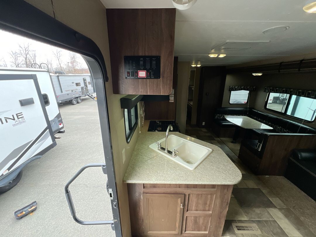 2015 Coleman LANTERN