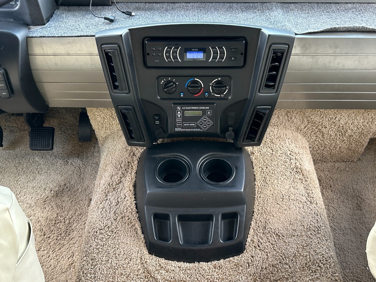 2016 Winnebago BRAVE