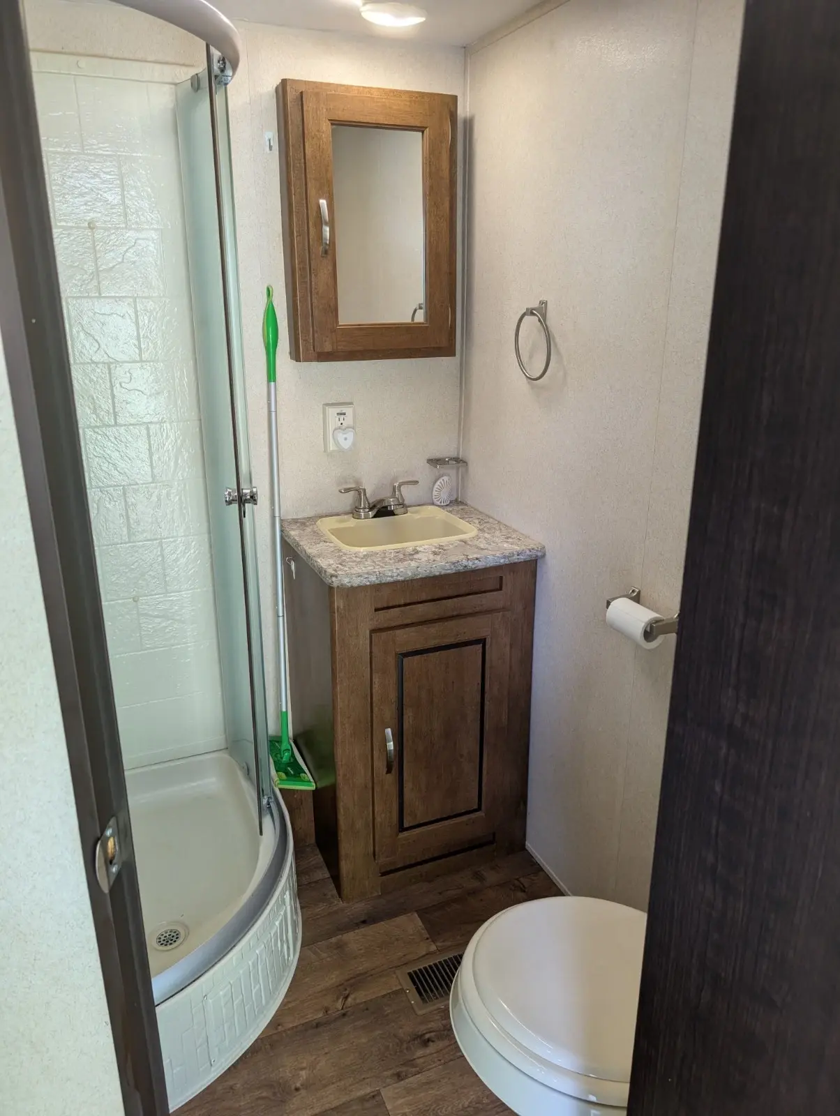 2017 Forest River WILDWOOD (WDT27REIS) TRAVEL TRAILER
