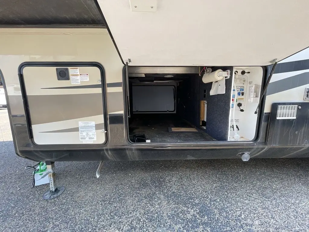 2017 Jayco Pinnacle