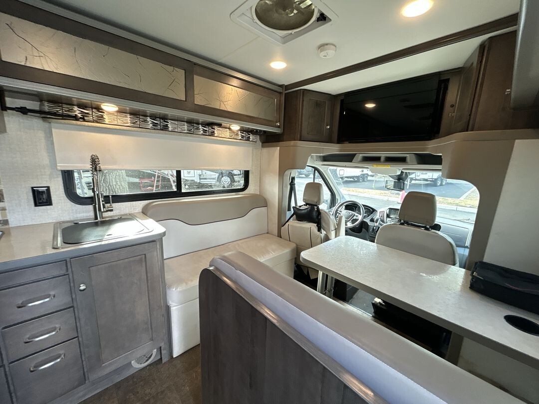 2017 Winnebago Fuse