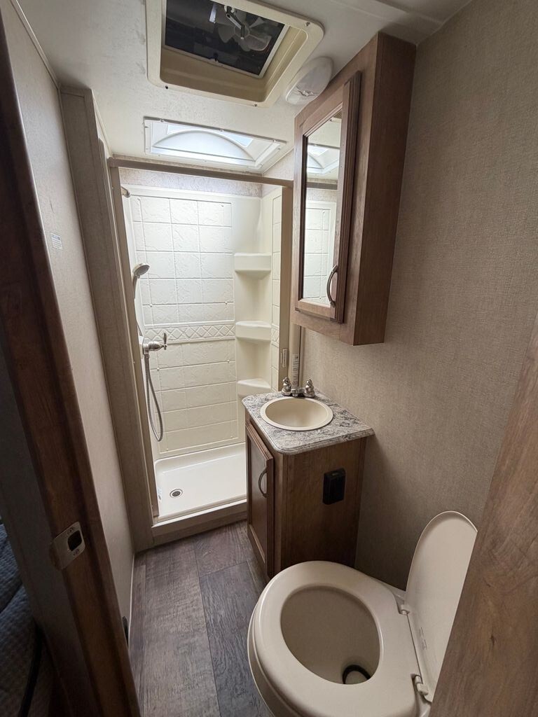 2018 Gulf Stream Conquest Class C Motorhome