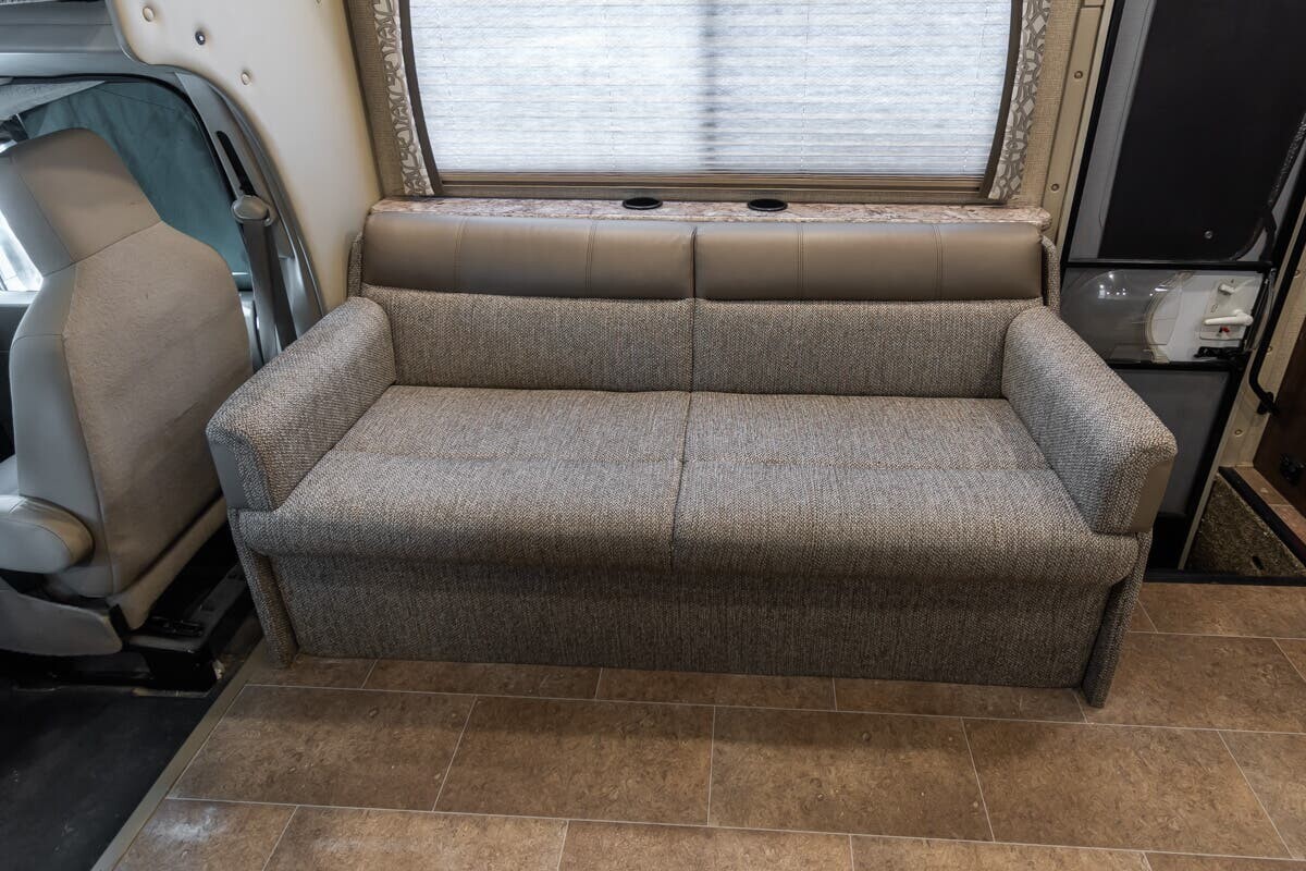 2018 Thor Motor Coach Chateau