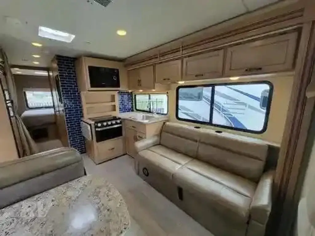 2019 Thor Motor Coach Daybreak Class C Motorhome