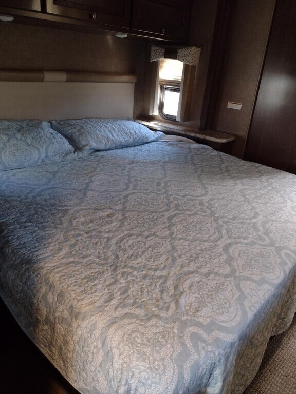 2019 Thor Motor Coach Windsport Motorized Class A