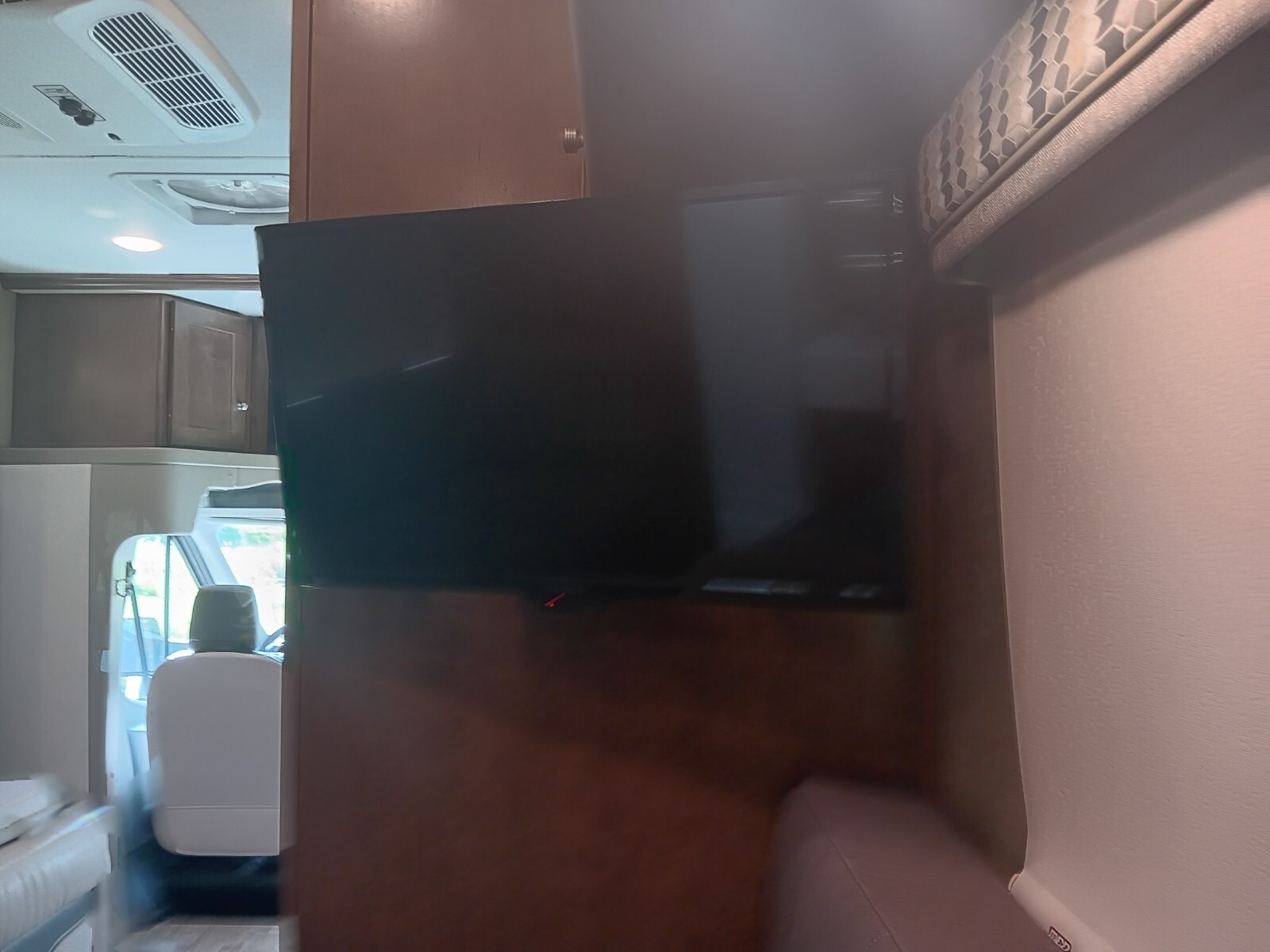 2019 Winnebago FUSE 23A