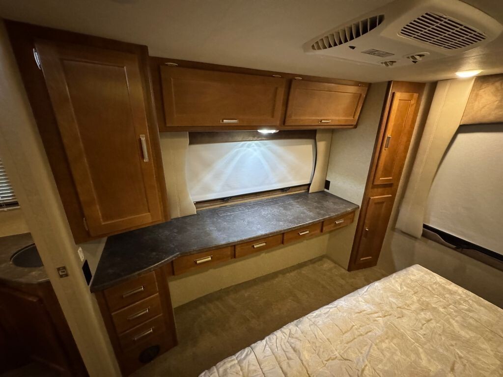 2020 Lance Travel Trailer Travel Trailer