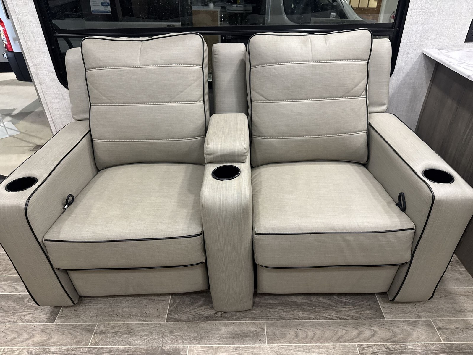 2021 Gulf Stream Conquest