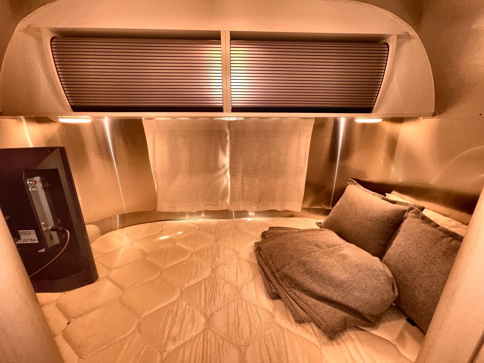 2022 Airstream Bambi