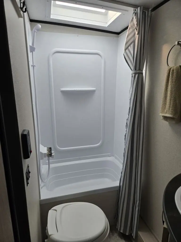 2022 Coachmen Apex Nano Travel Trailer
