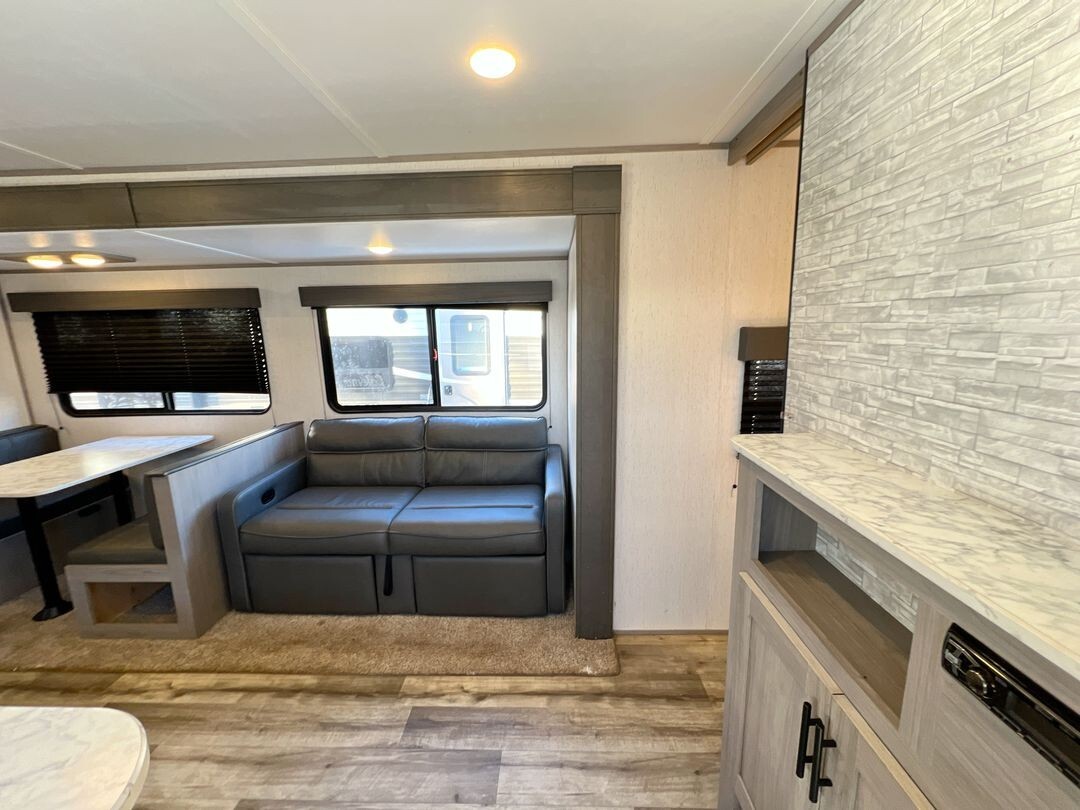 2022 Coleman LANTERN SERIES