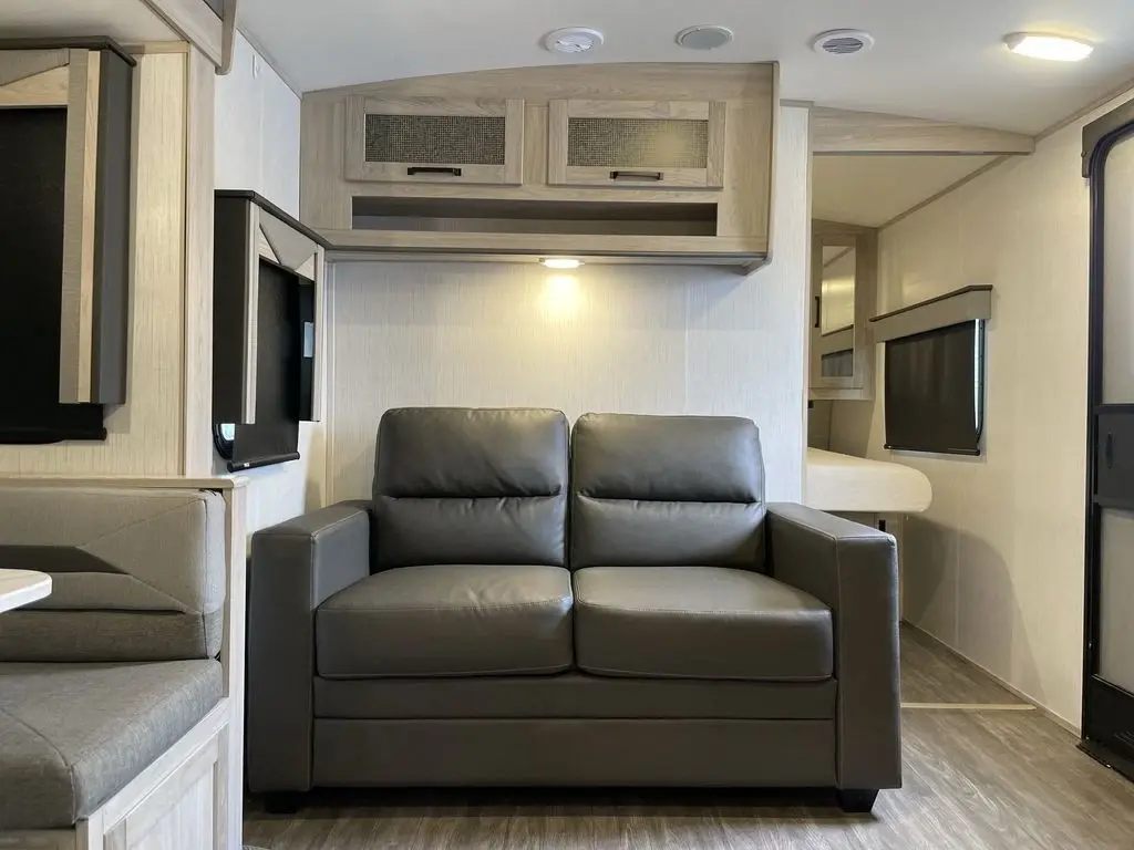 2022 Cruiser RV Twilight Signature