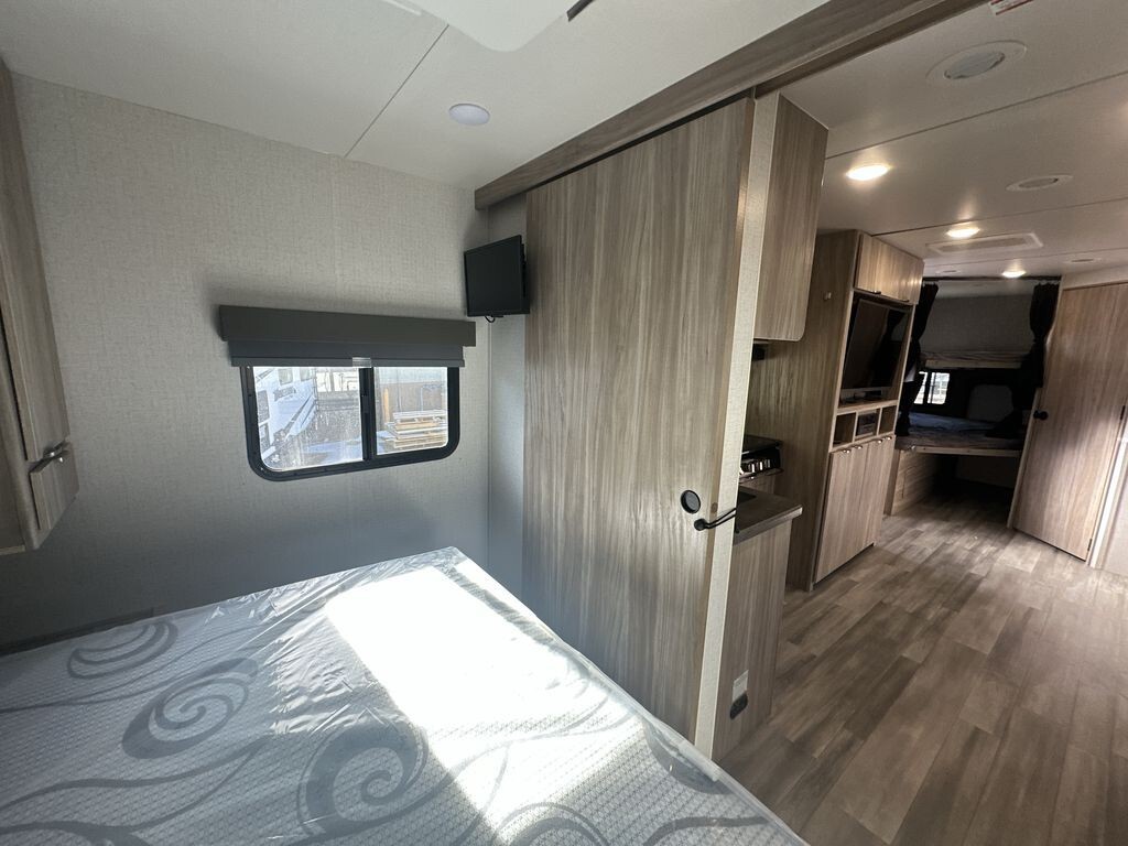 2022 Winnebago Minnie