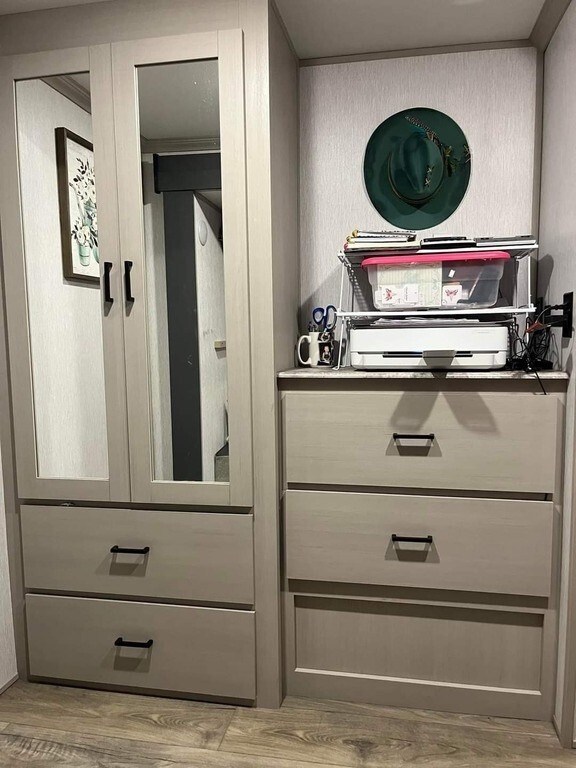 2023 Forest River Wildwood Heritage Glen Fifth Wheel