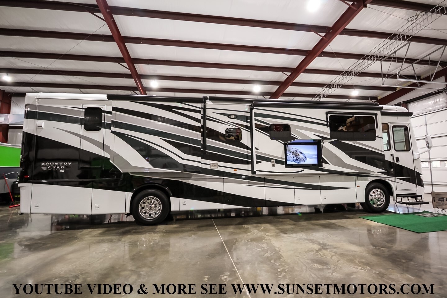 2023 MASTERPIECE NEWMAR KOUNTRY STAR MOTOR HOME