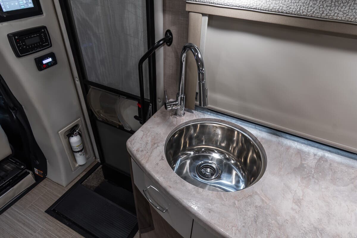 2023 Thor Motor Coach Delano