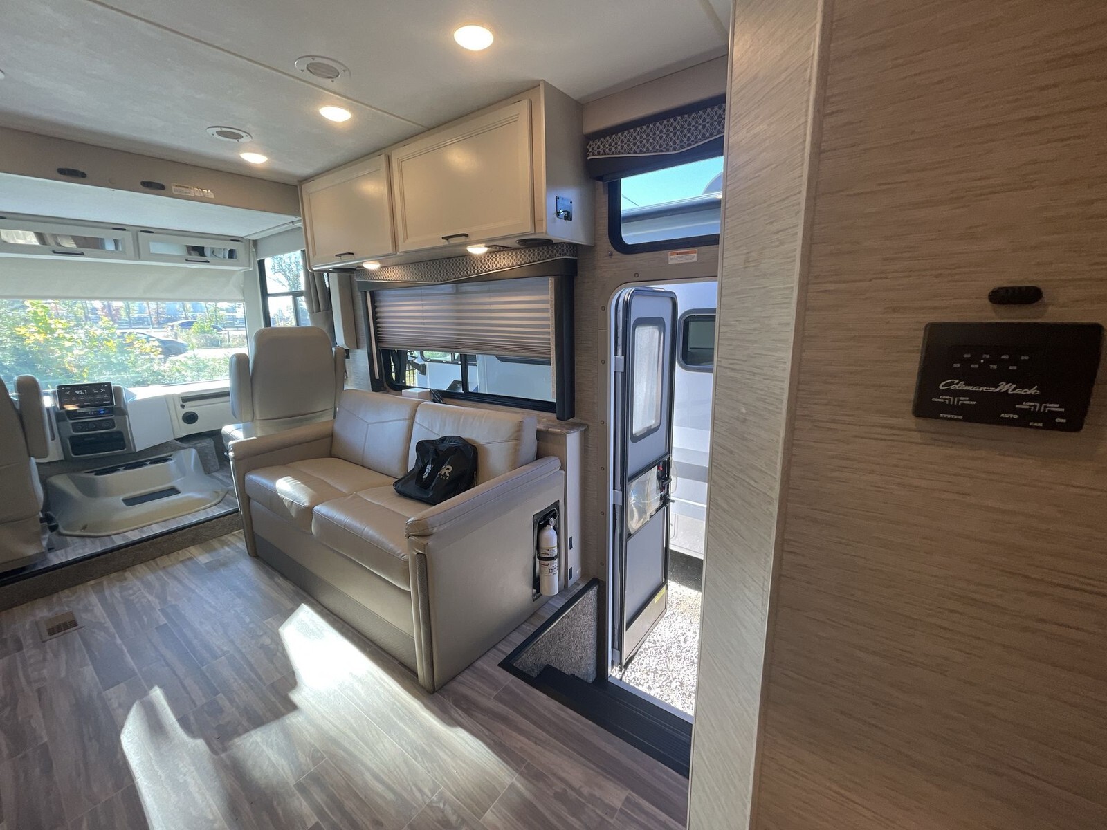 2023 Thor Motor Coach Resonate