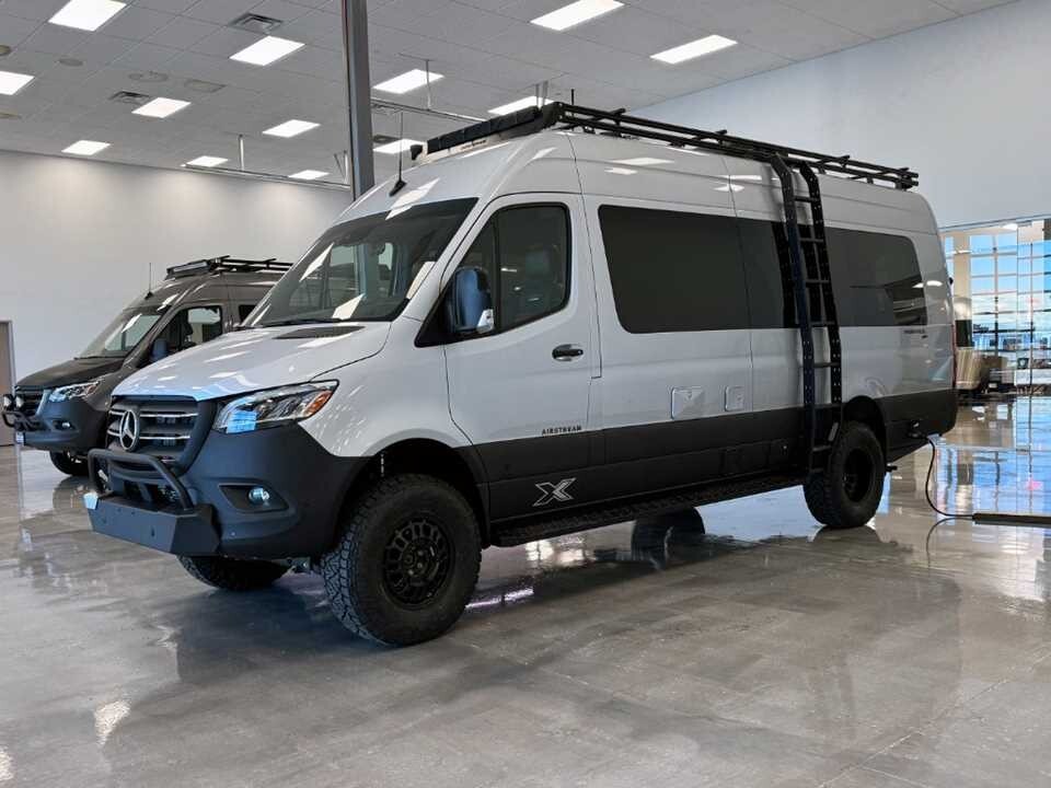 2024 SILVER Airstream Interstate Crew Van