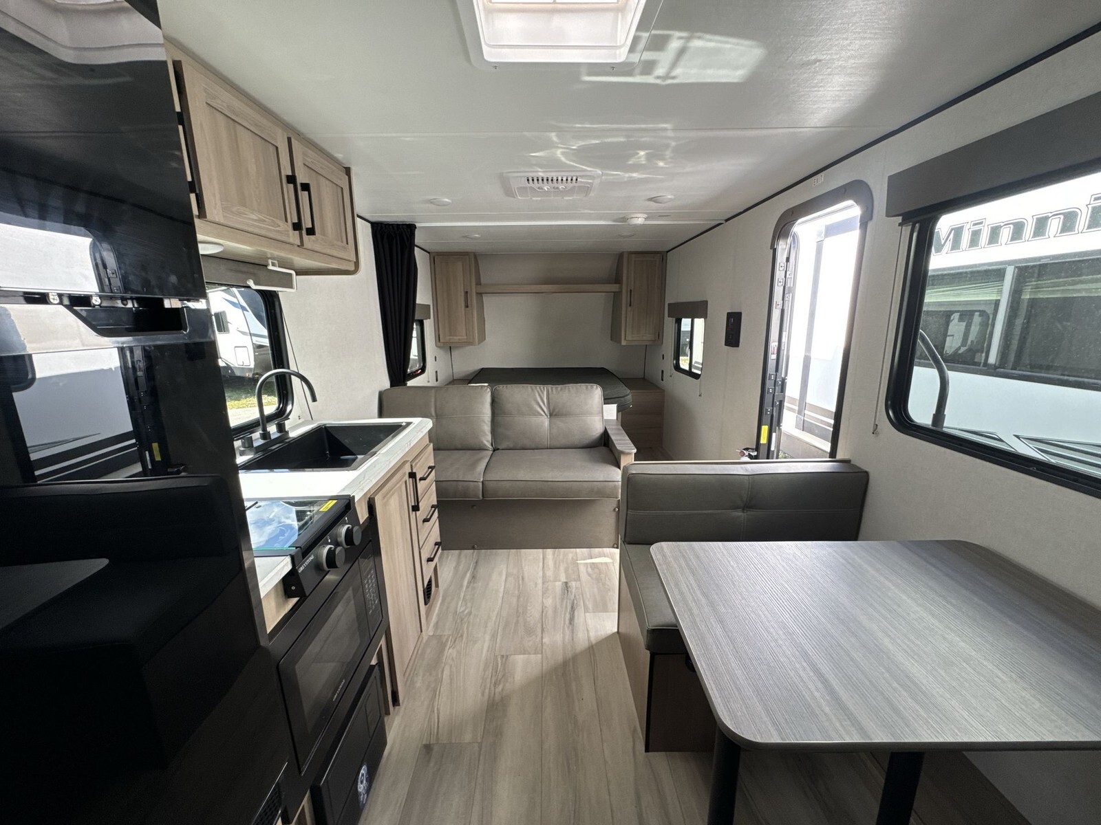 2024 Coleman LANTERN SERIES