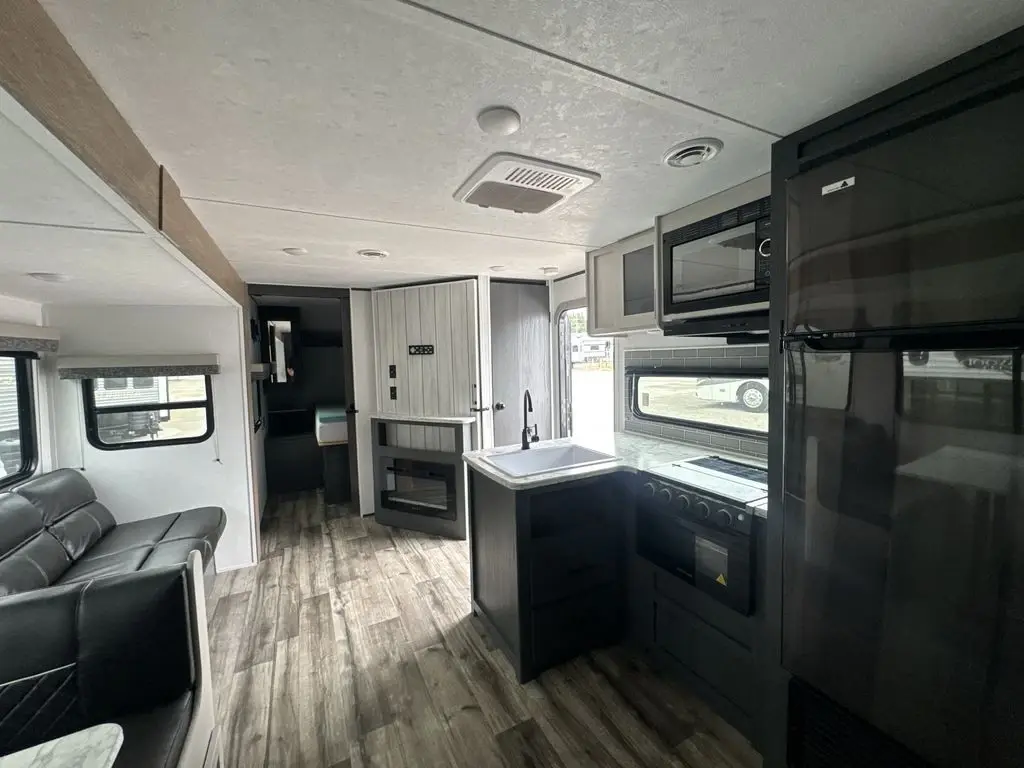 2024 Dutchmen Aspen Trail LE