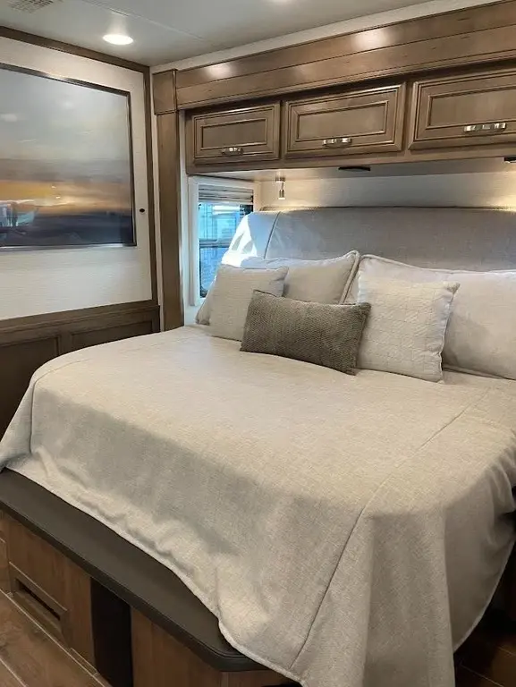 2024 Entegra Coach Reatta XL Motorized Class A