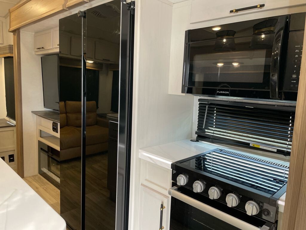 2025 Dutchmen ASTORIA