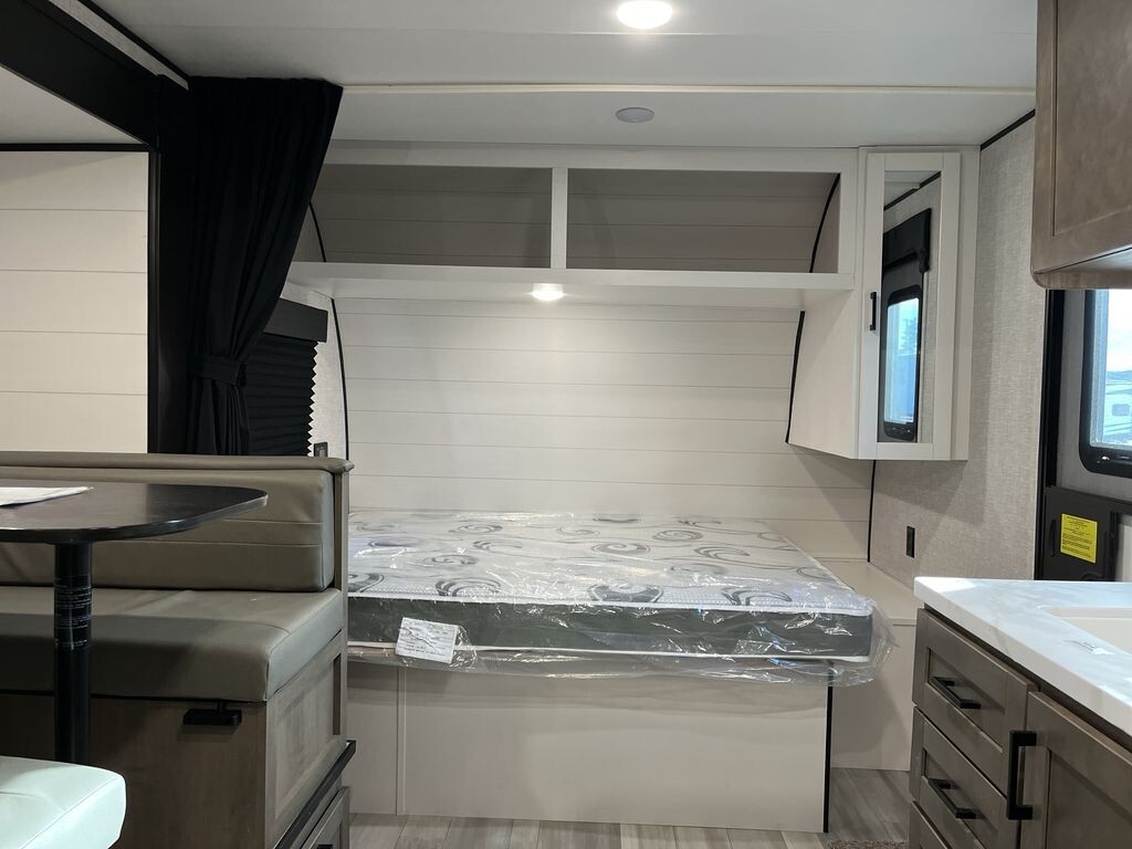 2025 Starcraft Autumn Ridge Single Axle