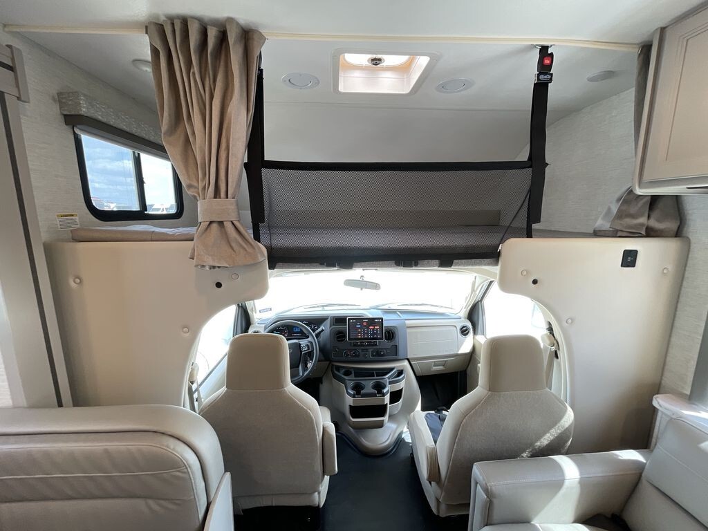 2025 Thor Motor Coach Four Winds