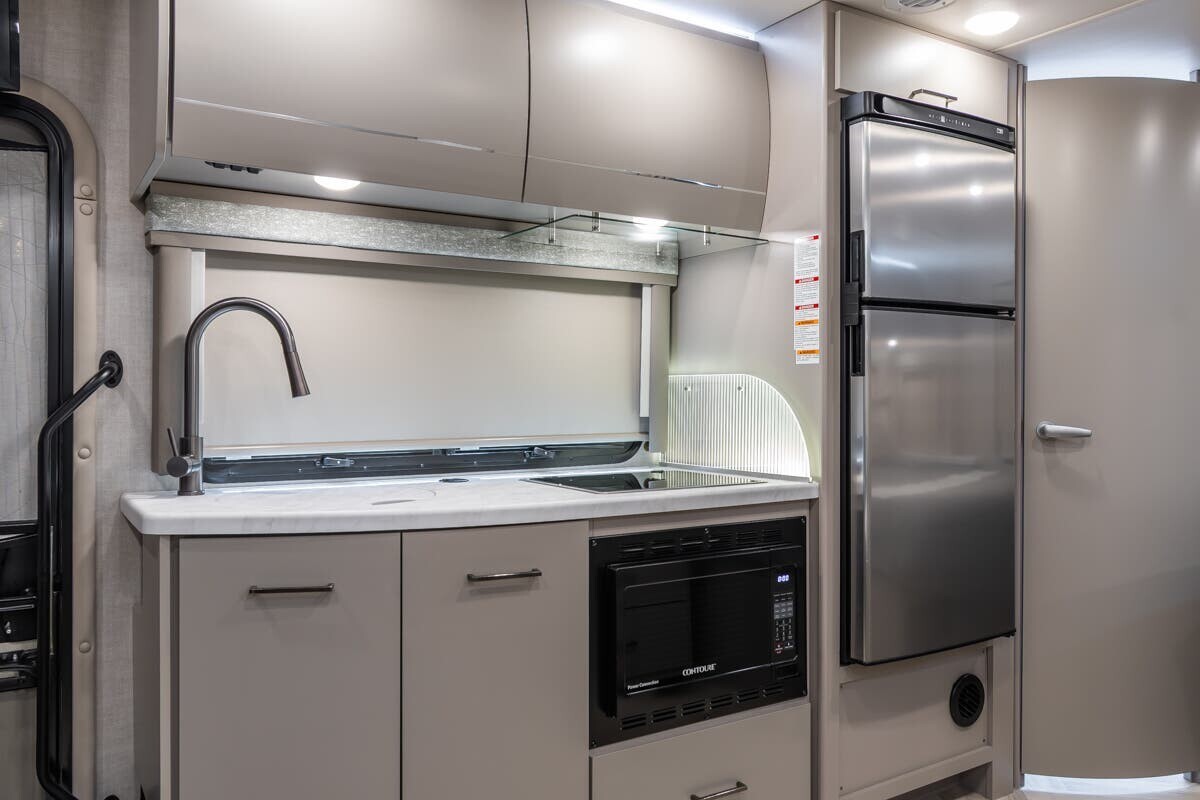 2025 Thor Motor Coach Tiburon