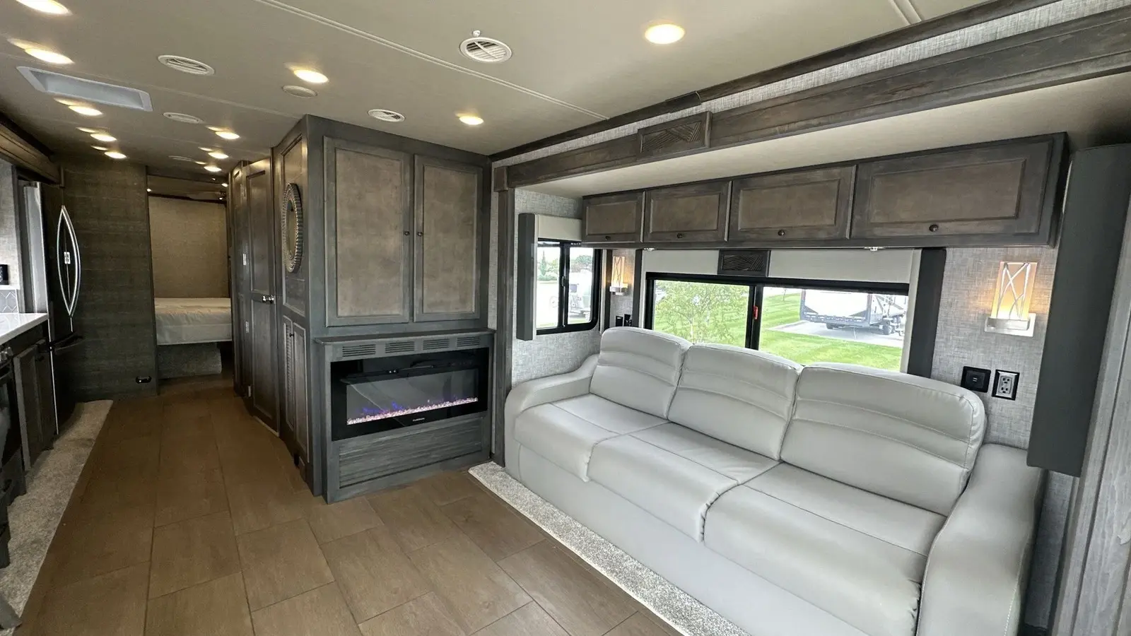 2027 Tiffin Motorhomes Open Road
