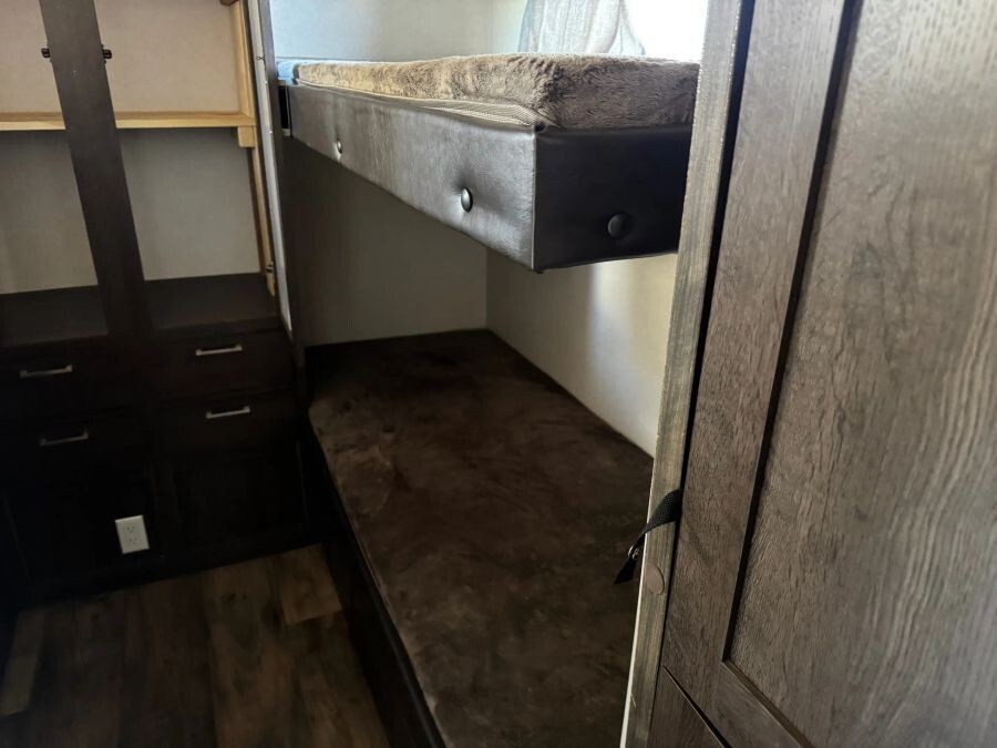 2019 Forest River 282 QBXL TT FOREST RIVER 282QBXL 1 SLIDE