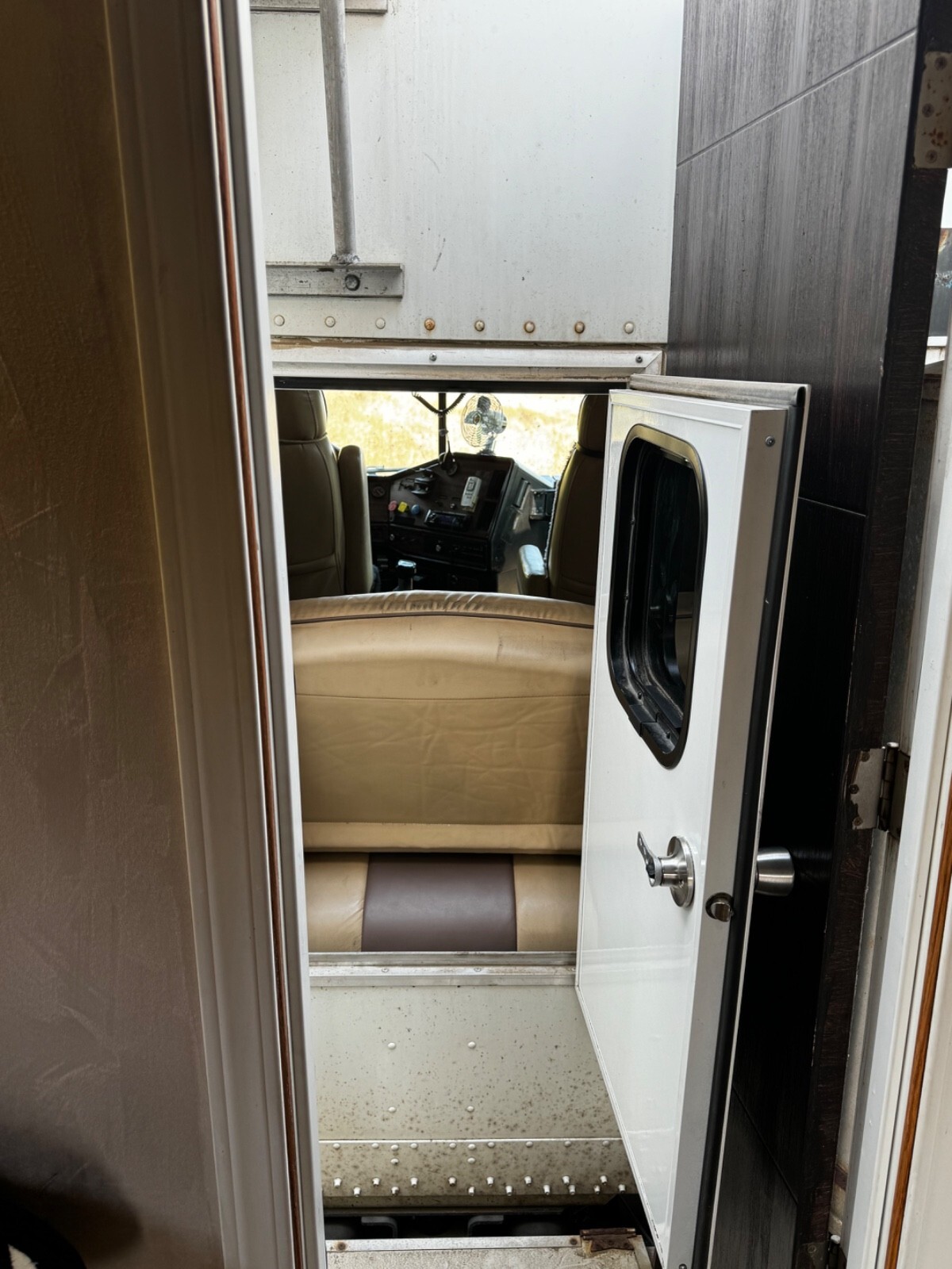 1994 Frieghtliner FLD112